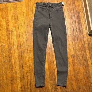 GAP Gray Universal Jegging High Rise Size 28 / 6 Tall